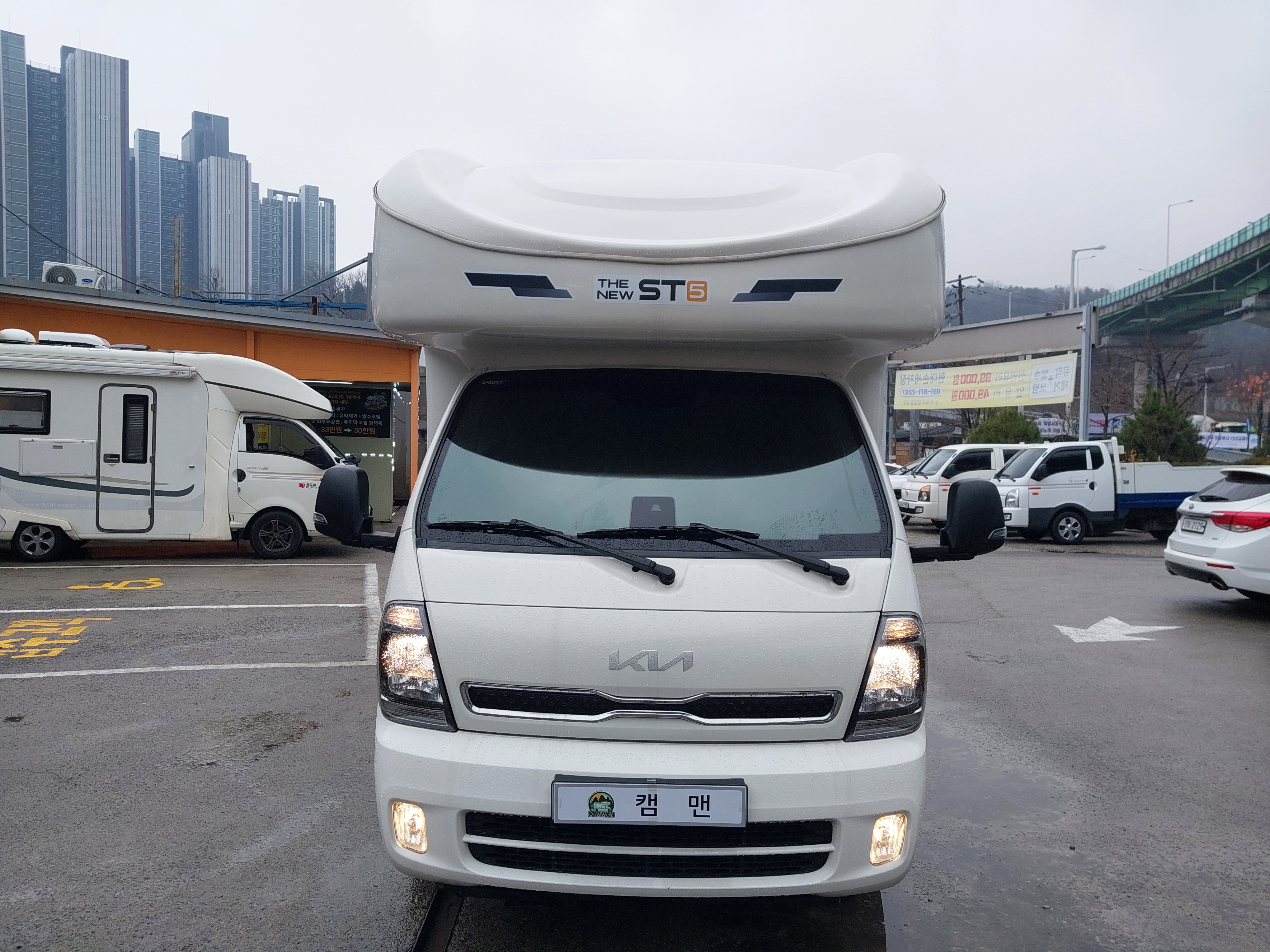 스타모빌/ ST5 / 풀옵션/ 24년6월식 / 19,800km 판매합니다!